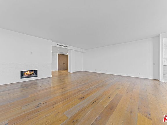 4th image of 211 S Spalding Dr Unit N202