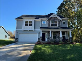 909 Fairmile Dr, Greensboro, NC 27455