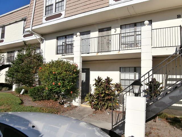 1st image of 6077 Village Cir #6077