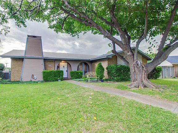 2nd image of 1602 Goliad Dr