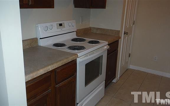 2nd image of 707 Raynor St #B