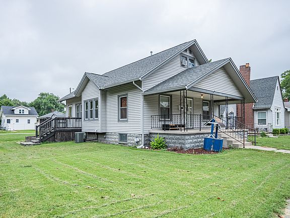 3rd image of 530 Homestead Ave