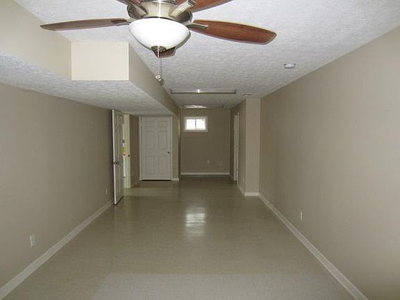 3rd image of 4825 S Wellington Blvd