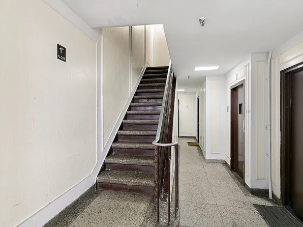 18 West 69th Street image 3 of 11