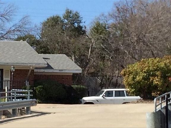 5th image of 4008 Tara Dr