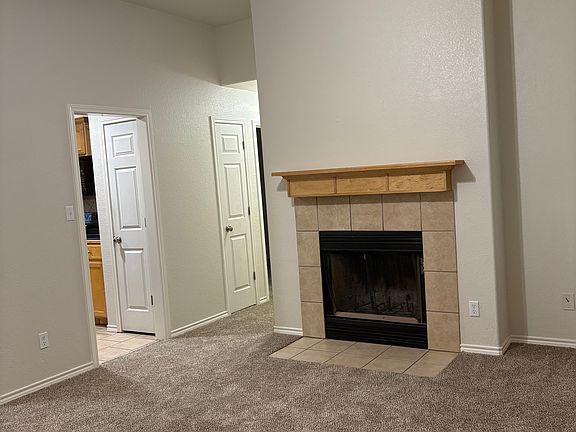4th image of 210 Sugarloaf Ave