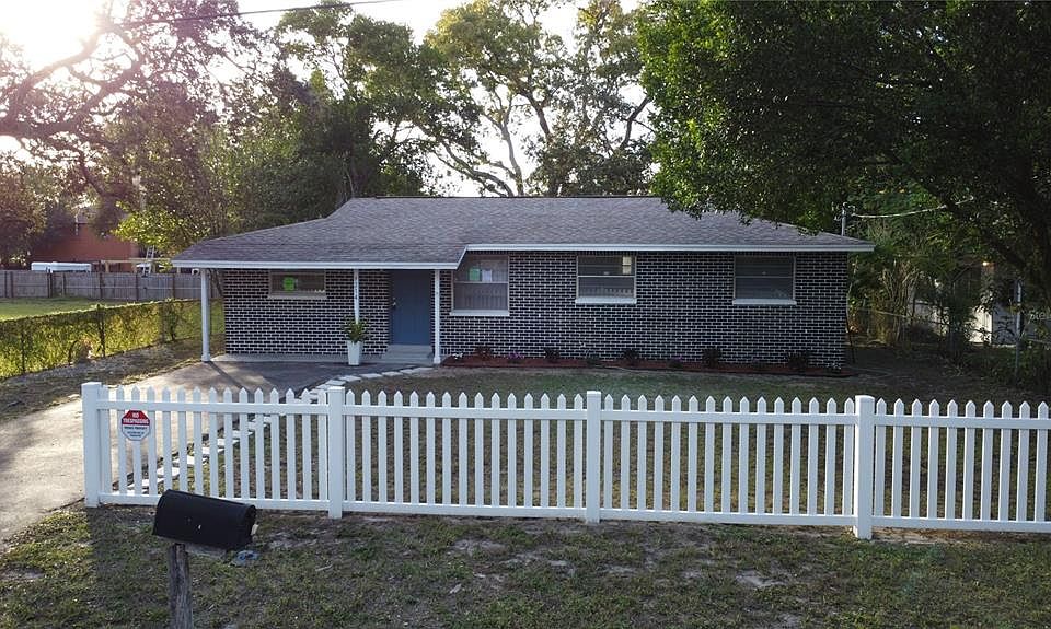 1st image of 9214 N 29th St