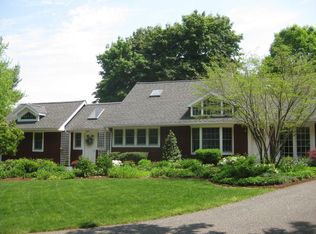 14 Walnut St, Lexington, MA 02421