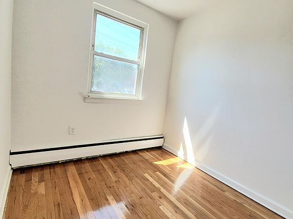 5th image of 278 Graff Ave #2A