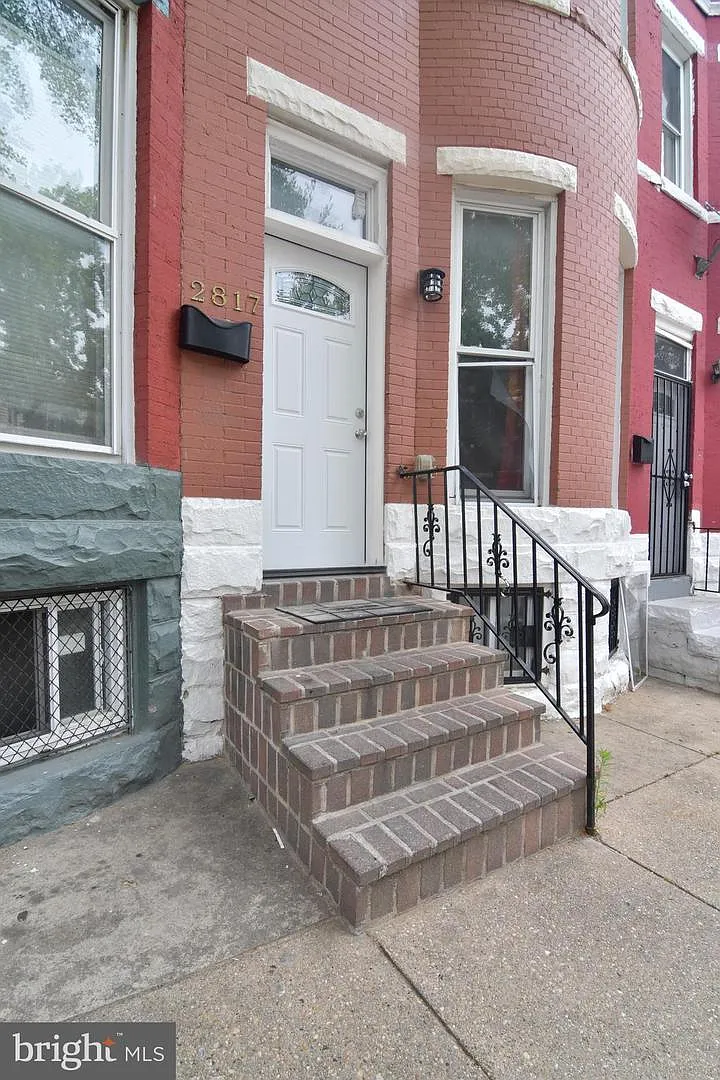 2817 Woodbrook Ave — Photo 1