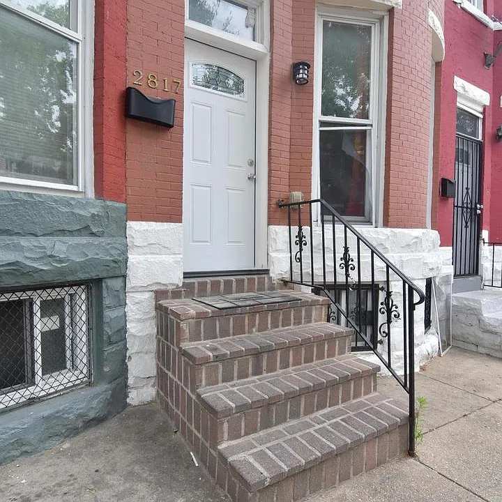 2817 Woodbrook Ave