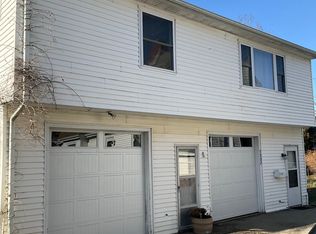 1337 Main Rd, Tiverton, RI 02878