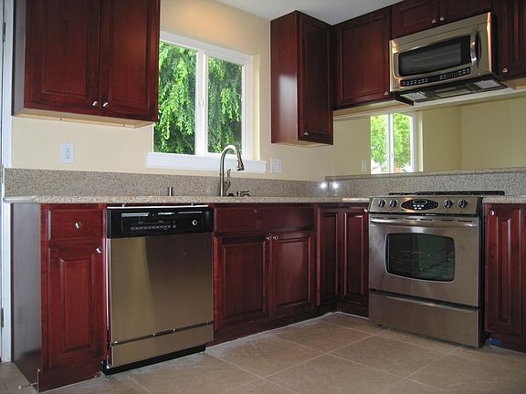 3rd image of 3322 Carolyn Cir