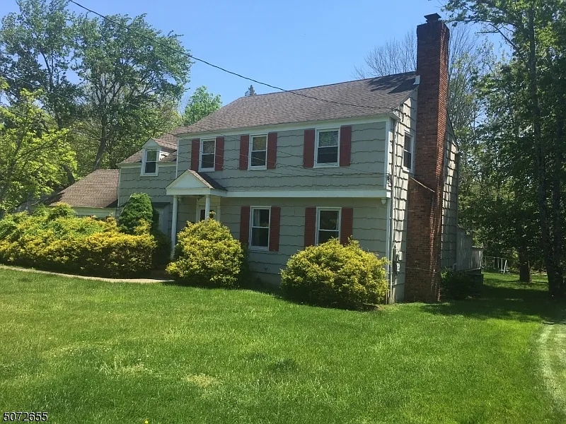 424 White Oak Ridge Rd