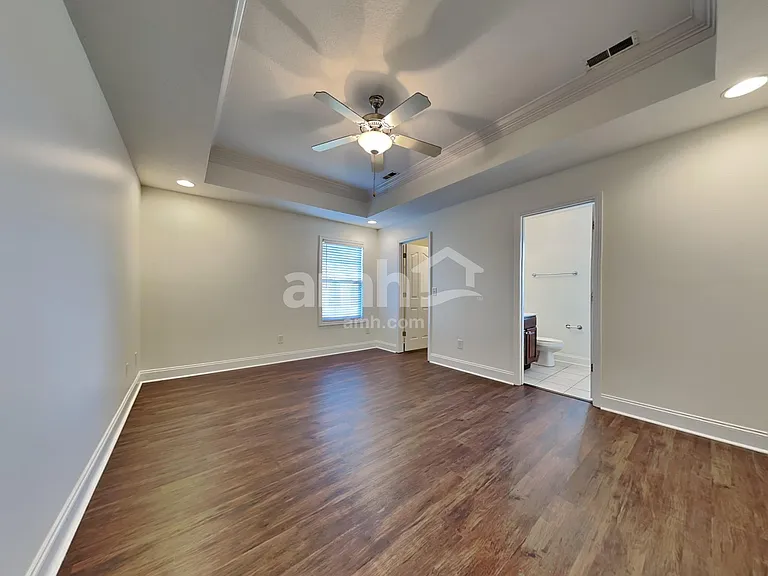 7800 Wisdom Ln — Photo 10