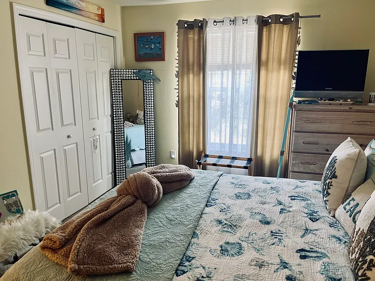 14135 Winchester Ct #402 — Photo 12