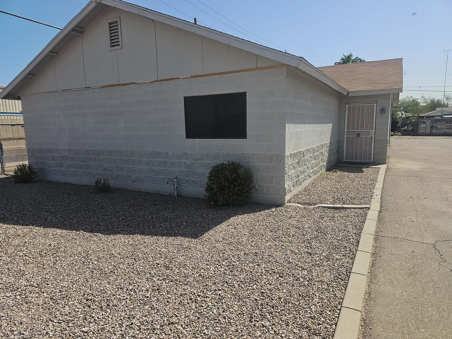 3 bed, 1092 sqft, $1,450 — Photo 2
