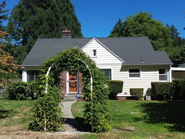 10320 SE Stanley Ave, Milwaukie, OR 97222
