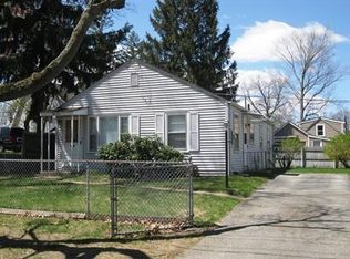 54 Wilber St, Springfield, MA 01104