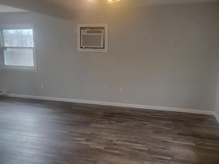 307 Algonquin Trl — Photo 5