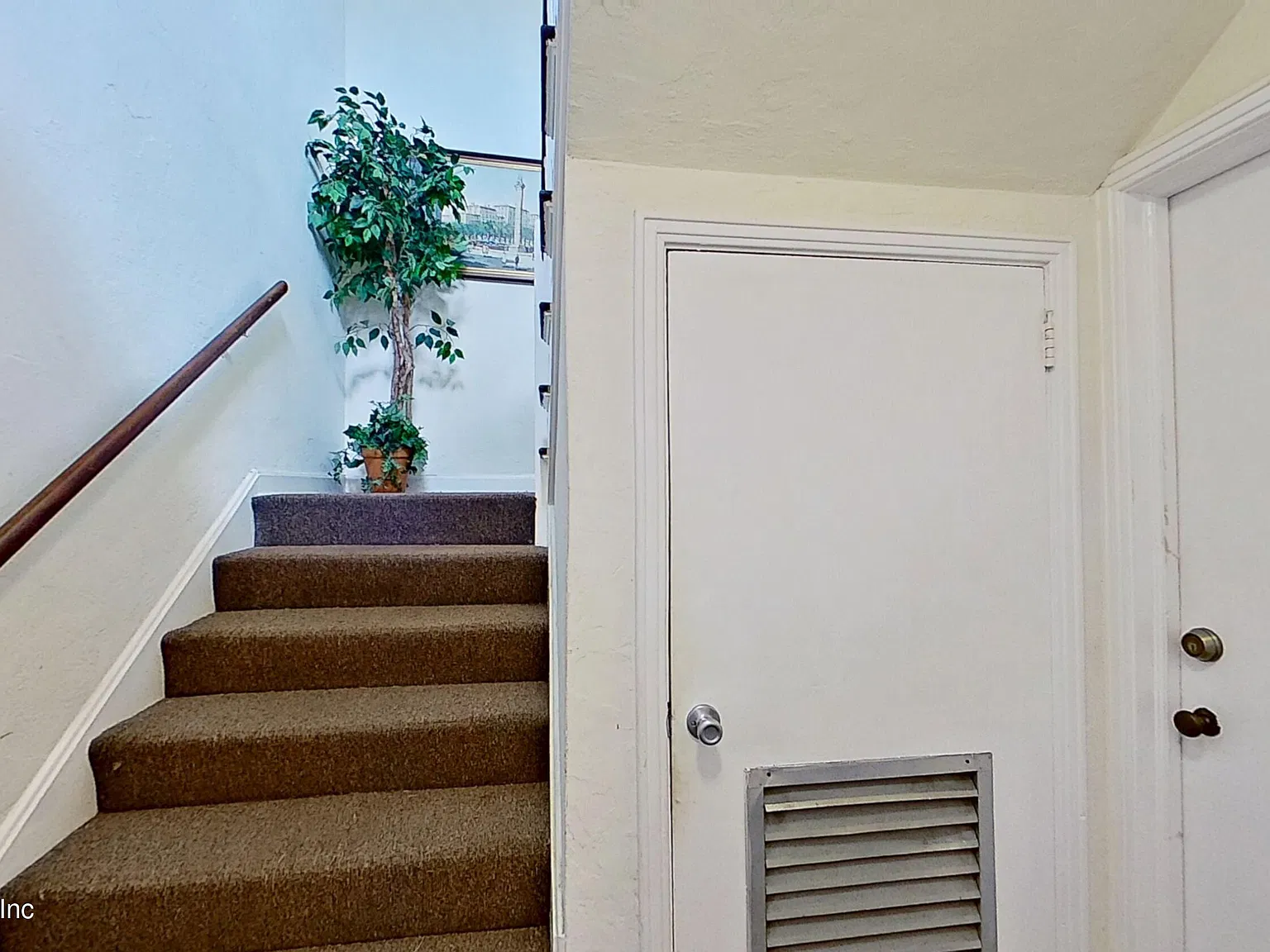 2 bed, 1.0 bath, 792 sqft, $1,100 — Photo 2