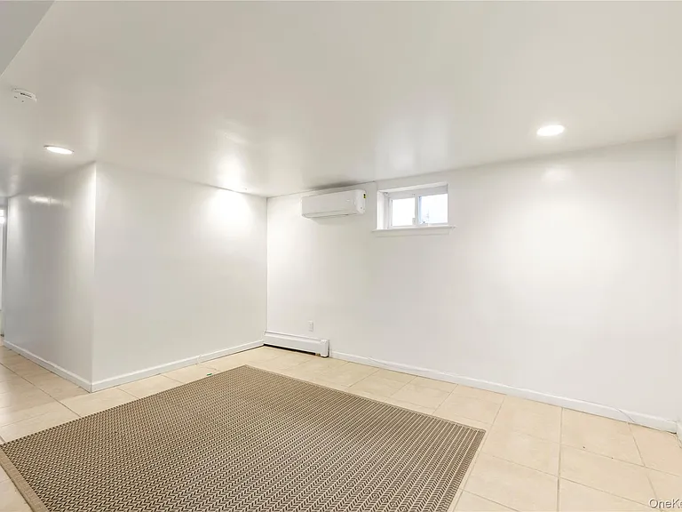 23003 144th Ave — Photo 3