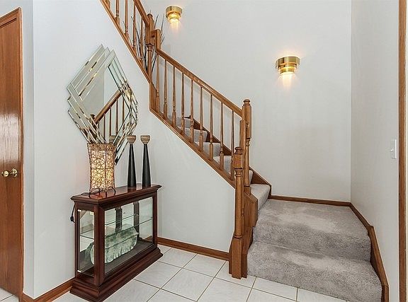 2nd image of 953 N Cove Dr #D