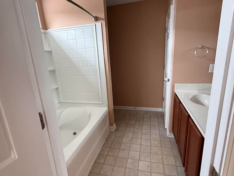 345 Peppercorn Ln — Photo 9