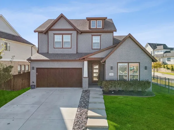 2000 Crescent St, Aledo, TX 76008