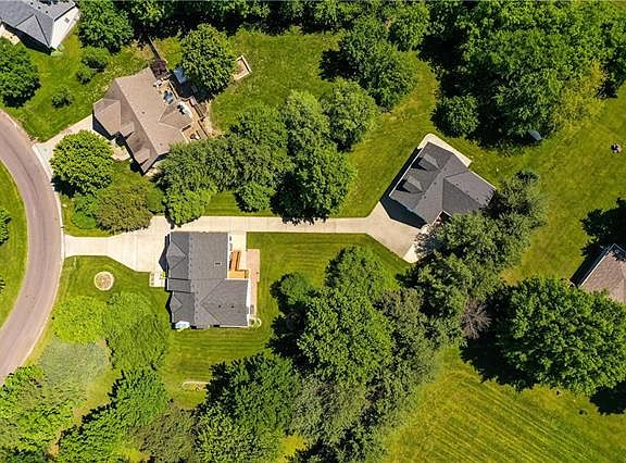 2nd image of 4904 Creek Crossing Dr