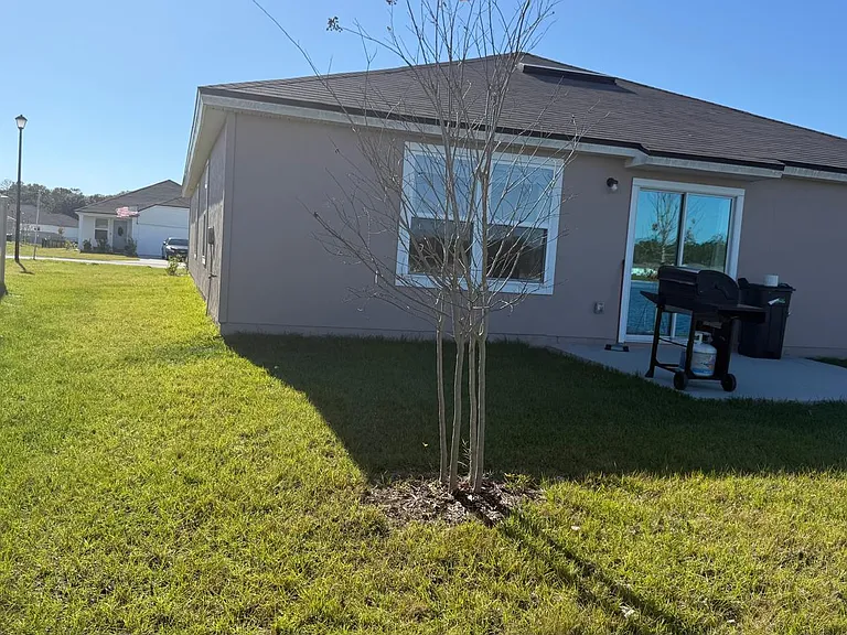 470 Orellana Rd — Photo 4