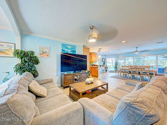 5th image of 2305 Saint Andrews Cir