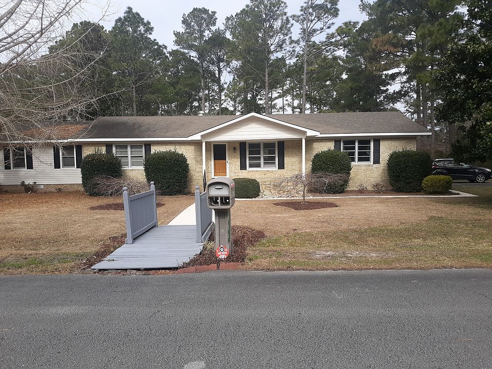 1st image of 804 Gull Ln