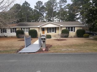 804 Gull Ln, New Bern, NC 28560