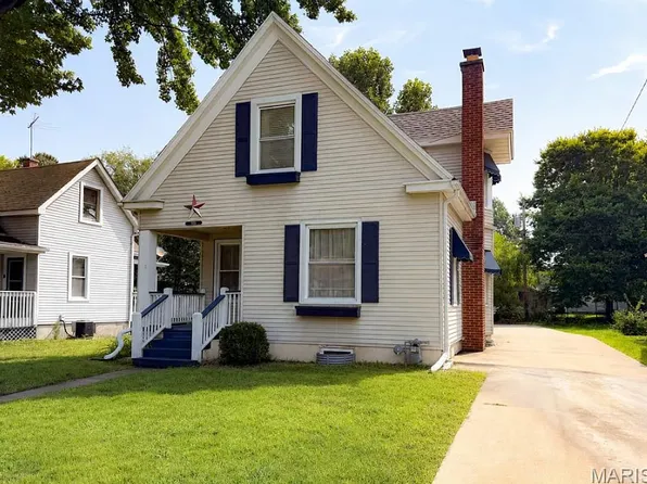 904 Troy Rd, Edwardsville, IL 62025