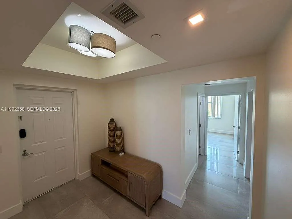 Aventura Marina Condo Num — Photo 2