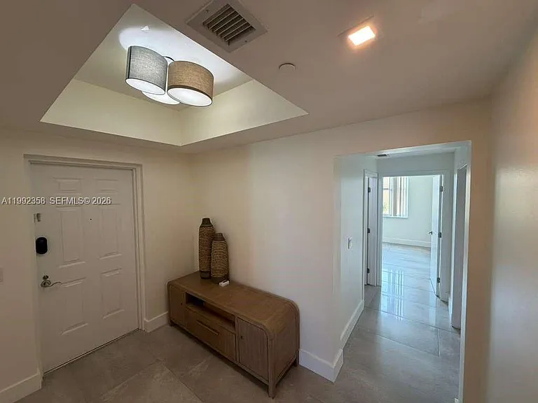 3330 NE 190th St #710 — Photo 2