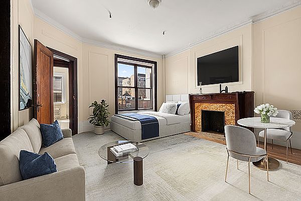 1st image of 136 W 119th St APT 4