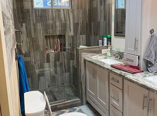 1205 Armstead St, Houston, TX 77009