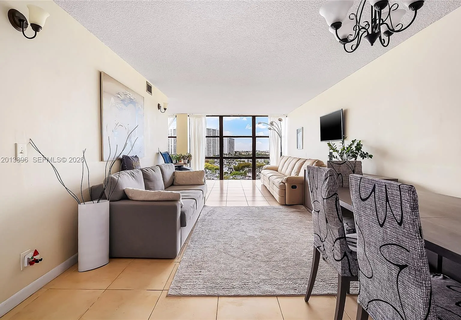 Oceanview Park Condo — Photo 1