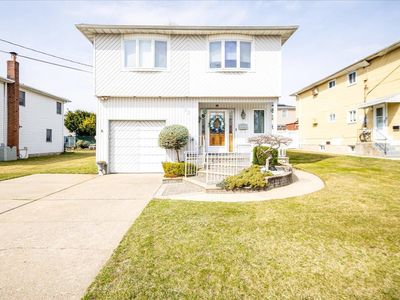 192 Doris Avenue, Franklin Square, NY, 11010