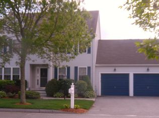 25 Cranberry Ln, Burlington, MA 01803