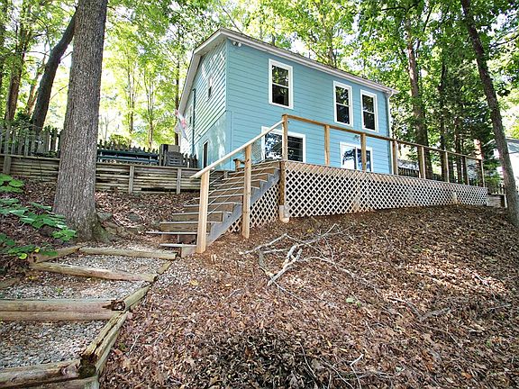 3rd image of 336 Fox Den Dr