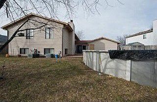 2nd image of 484 E Valleyview Dr