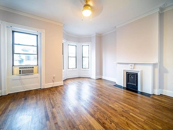 2nd image of 369 Bergen Ave #1
