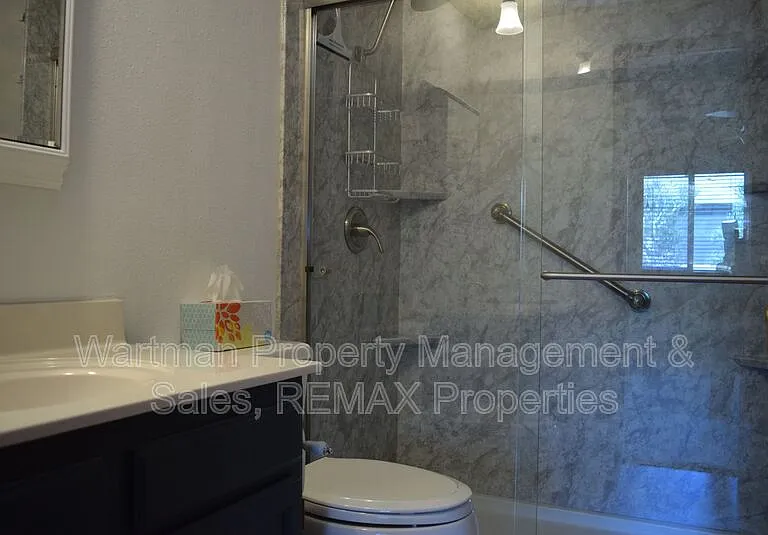 2860 Frazier Ln — Photo 12