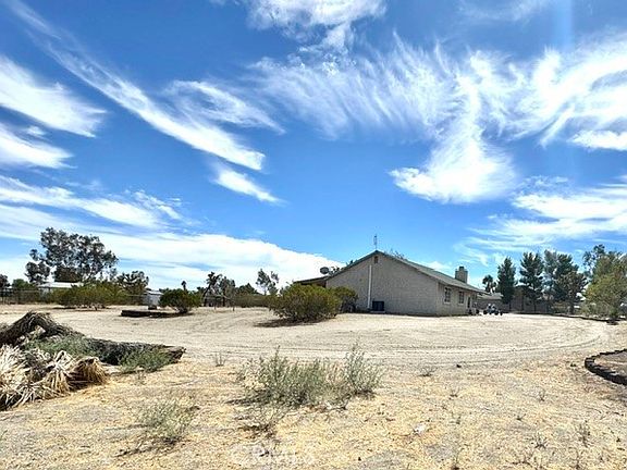 4th image of 12285 Riggins Rd