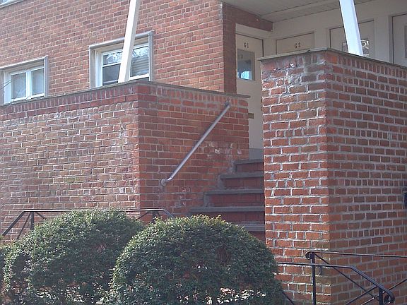 2nd image of 200 South Middle Neck Road #G1