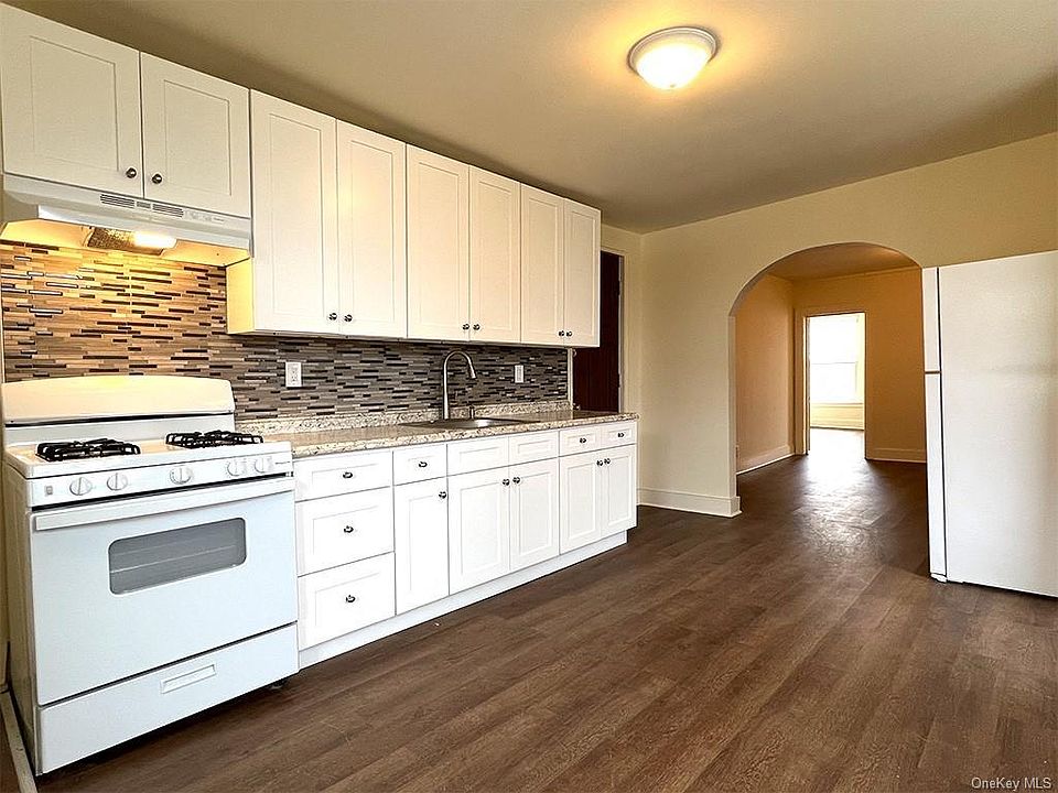 Just renovated, all new appliances.