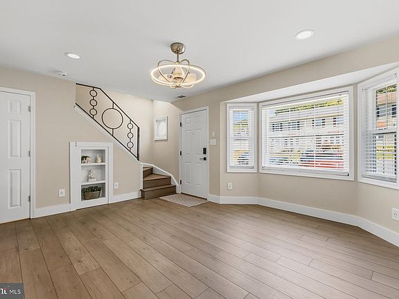 4th image of 6028 Sweet Dale Ct